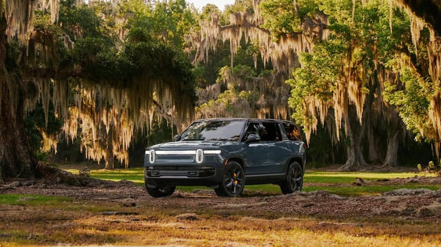 Rivian ruller Apple Car Key ud: Nu kan du låse din elbil op med Apple Watch