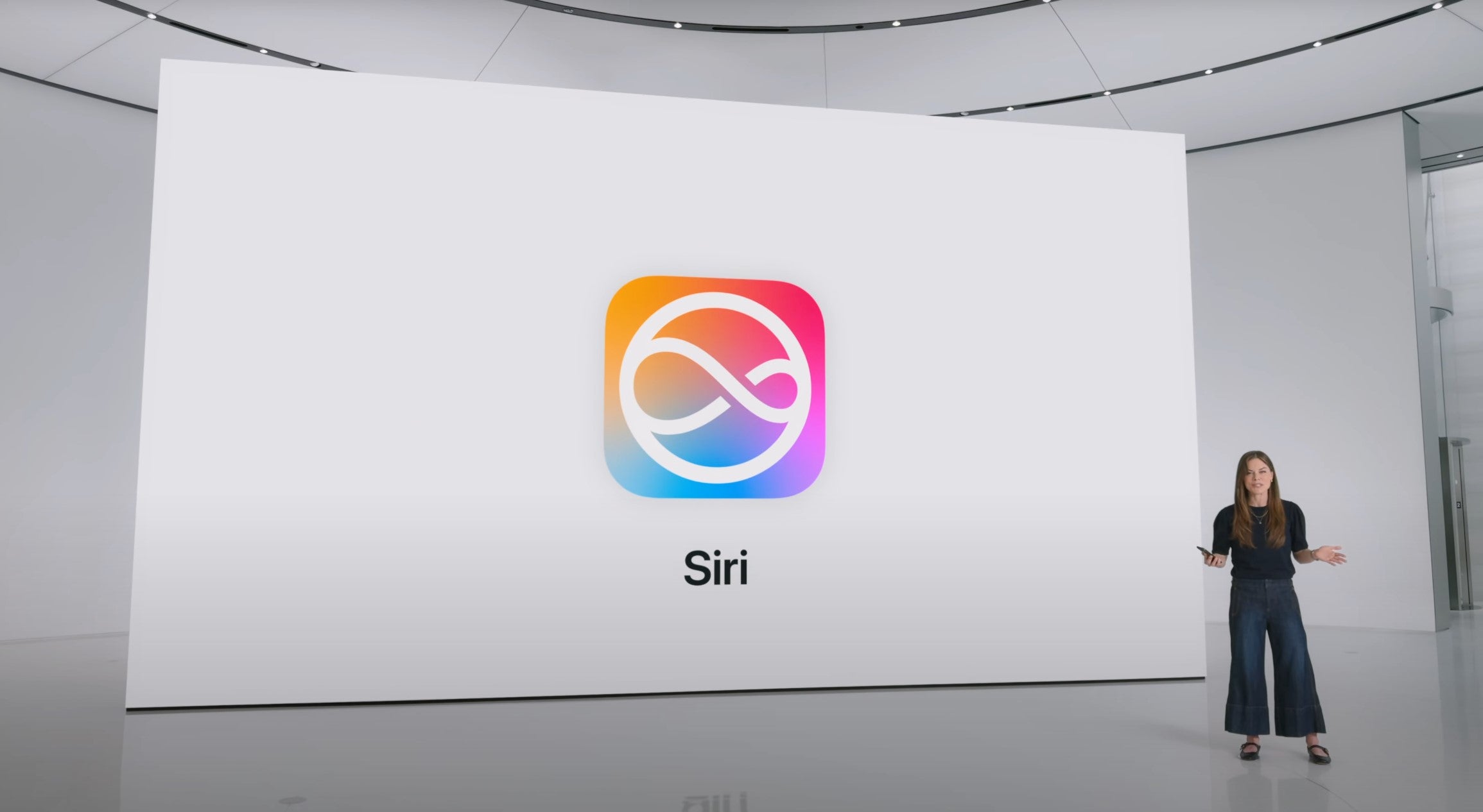 Apple tester Siri 2.0 internt med Veritas-chatbot – men vi må nøjes med Gemini