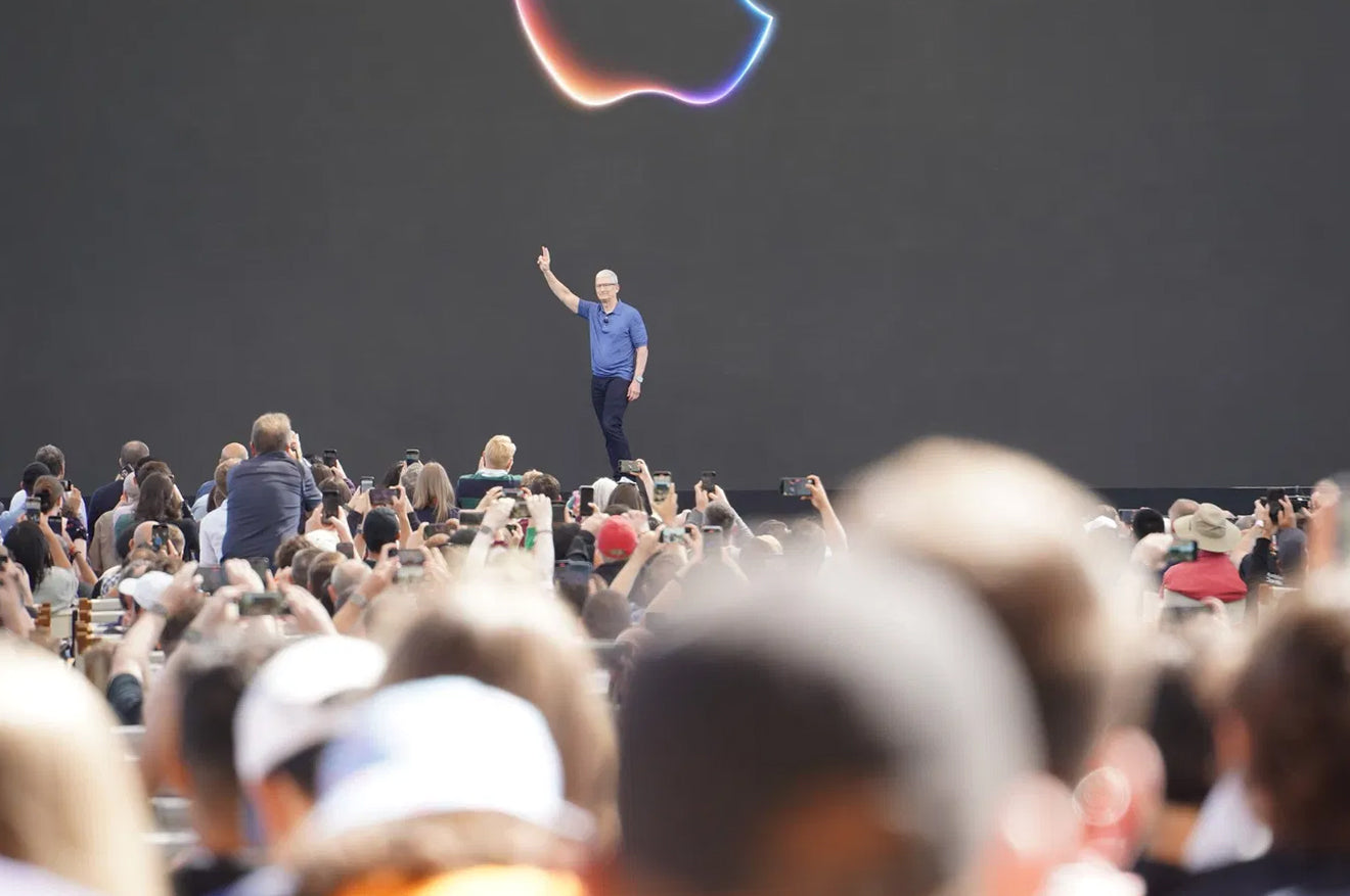 Tim Cook på vej ud: Apple forbereder sig på livet efter Cook i 2026